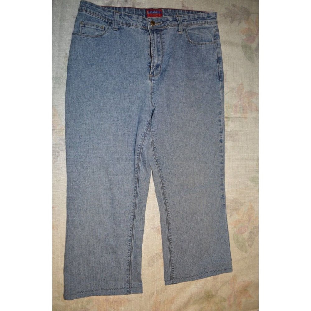 Westport Jeans Women Size 12 Short Blue Capri Medium Wash Denim High Rise (J)